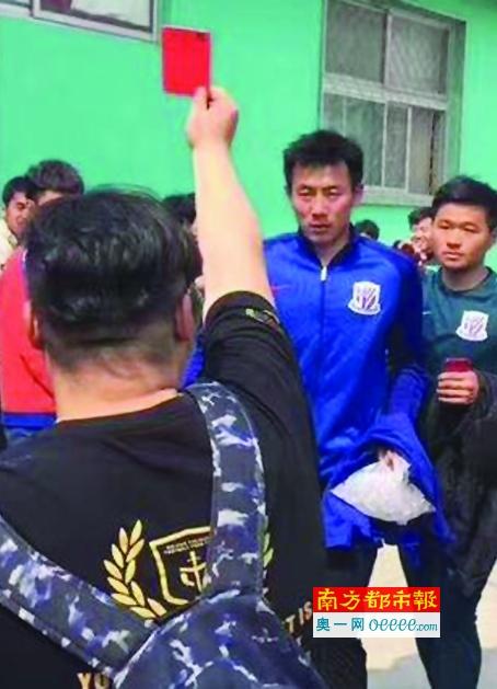 国产乱人乱精一区二区视频密