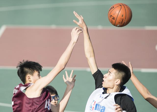 偷拍尿尿